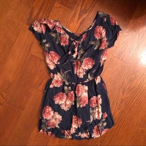 Abercrombie, adult XS, floral romper